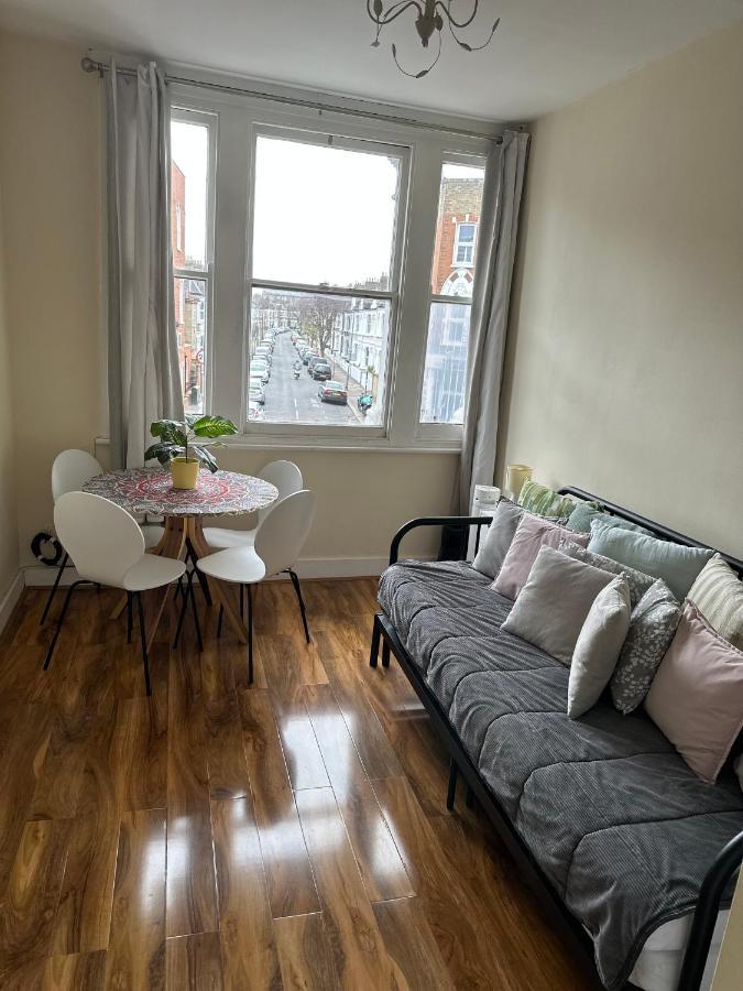 Apartment Lavender Hill Londra Exterior foto